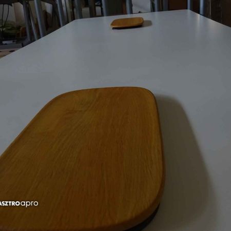 Bene nagyméretű étkezőasztal, 320x110 cm, használt bútor