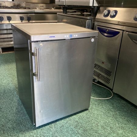 Liebherr FKUv 1660 hűtőszekrény, pult alá helyezhető, energiatakarékos