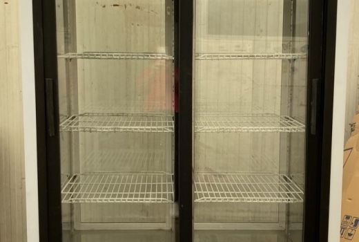 Eladó vitrines hűtőszekrény